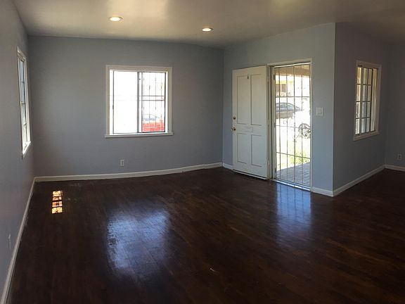 3rd image of 1318 W 119th St