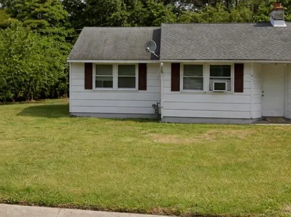 922 Pembrown Rd, Browns Mills, NJ 08015