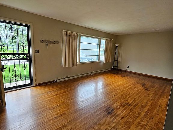 2nd image of 28 Phillips Dr