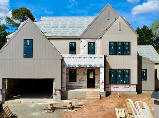 704 Coventry Ct, Raleigh, NC 27609