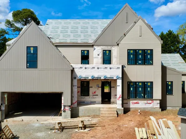 704 Coventry Ct, Raleigh, NC 27609