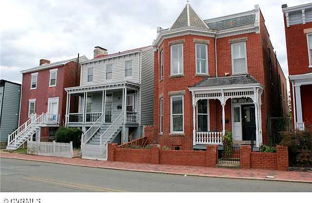 1st image of 513 W Adams St