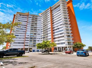 1351 NE Miami Gardens Dr APT 722E, Miami, FL 33179
