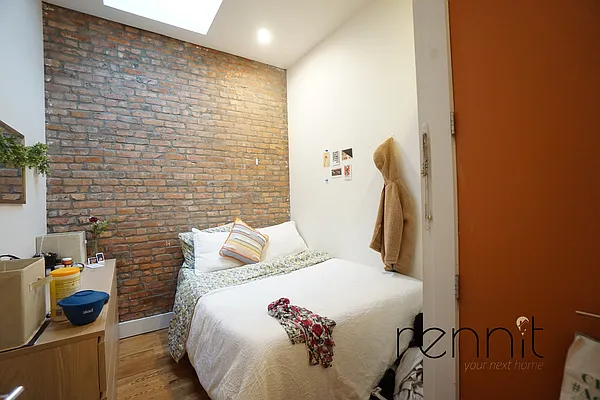 Rented by Rennit Inc. | media 14