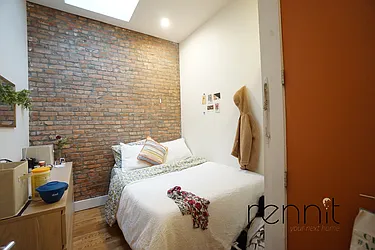 Rented by Rennit Inc.