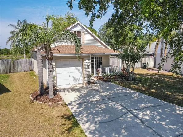 22841 Saint Thomas Cir, Lutz, FL 33549