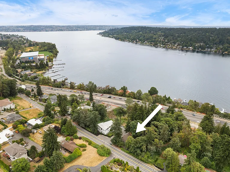 6657 Lake Washington Blvd SE — Photo 1