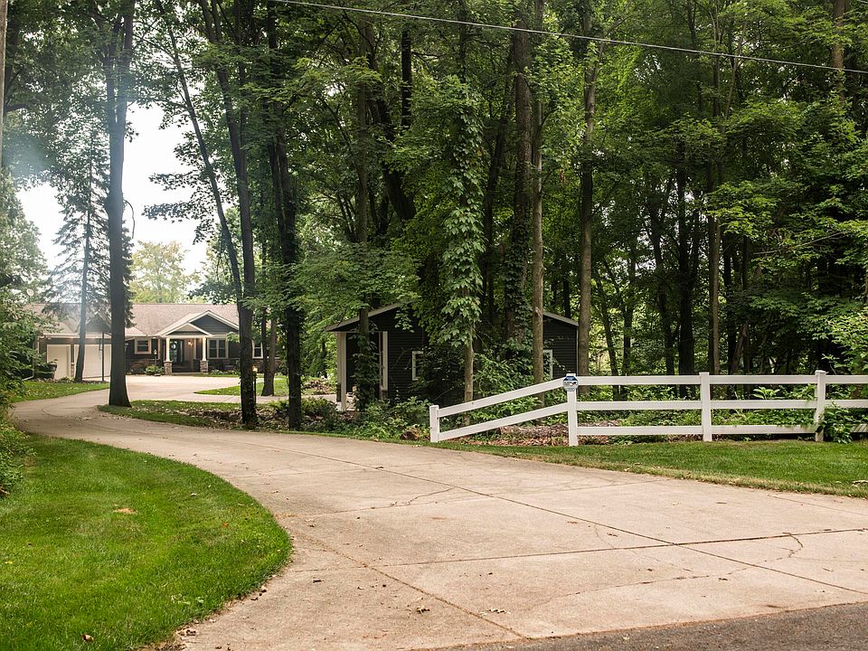 16366 Watersedge Dr, Vicksburg, MI 49097 | Zillow