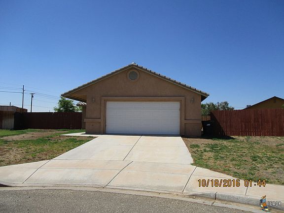 3rd image of 697 Palo Brea St