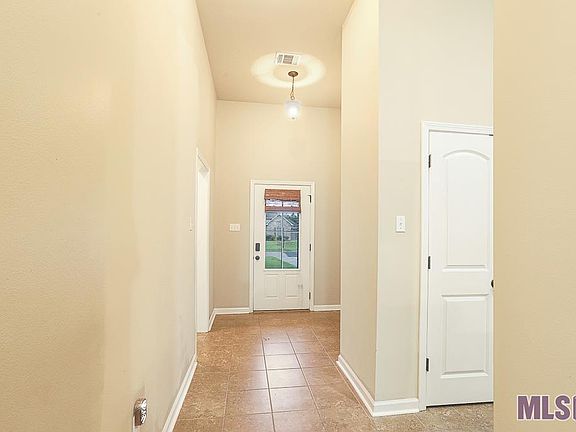 4th image of 14130 Martinique Dr