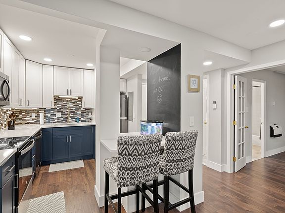 5th image of 3245 Rio Dr APT 1012