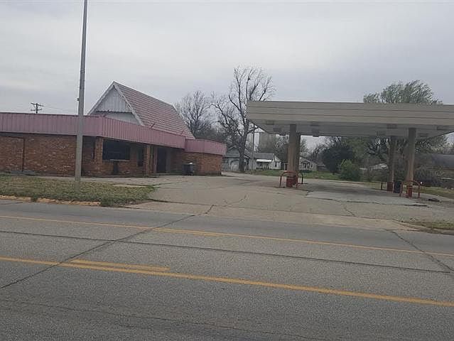 1st image of 203 N East Ave