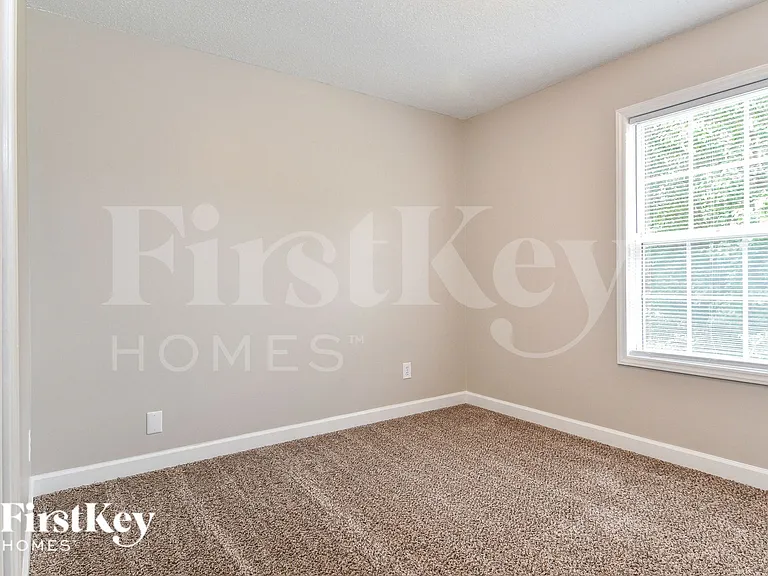 1405 Somerset Crossing Ln — Photo 11