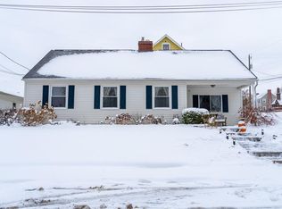 903 27th St NE, Canton, OH 44714