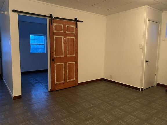 3rd image of 617 W Jackson St #2