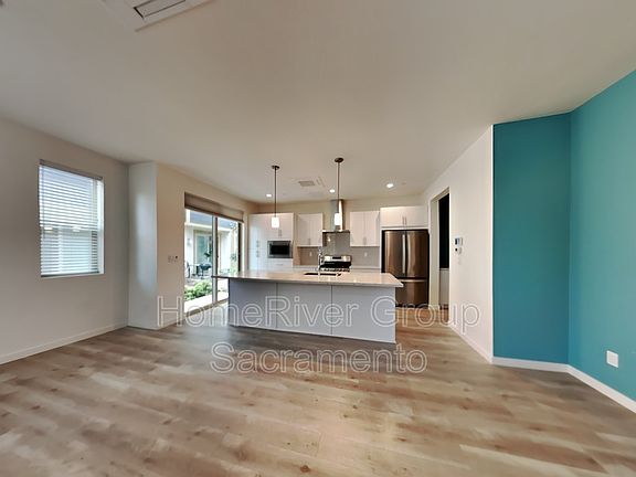 4th image of 228 Log Pond Ln
