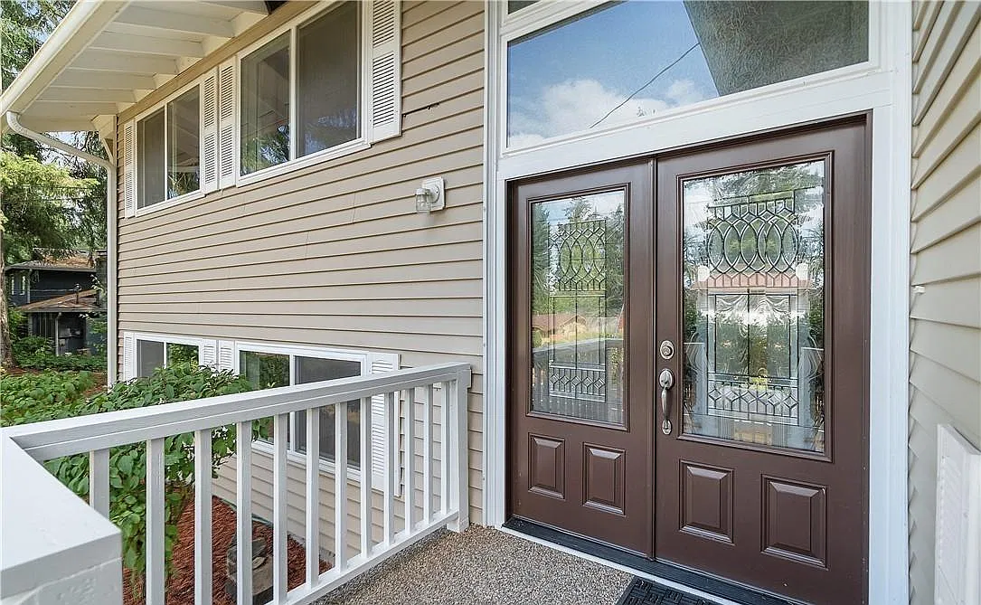 2 bed, 1000 sqft, $1,800 — Photo 2