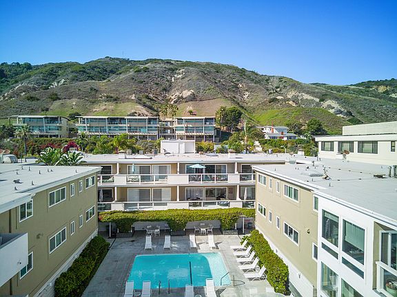2nd image of 22626 Pacific Coast Hwy APT 1