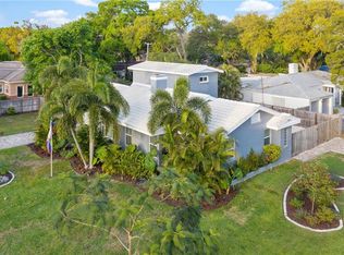 5620 4th St S, Saint Petersburg, FL 33705