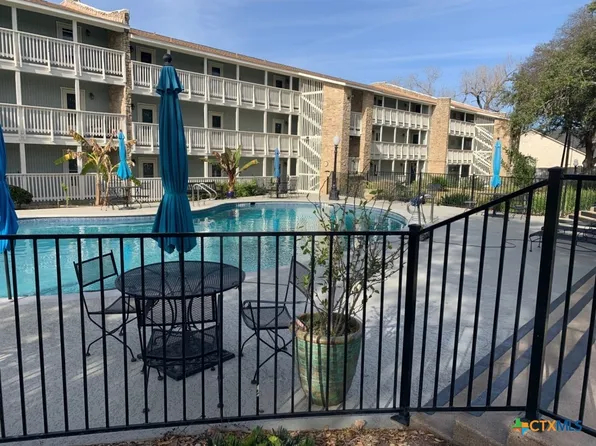 218 Cliffhouse Dr, Morgans Pt Resort, TX 76513