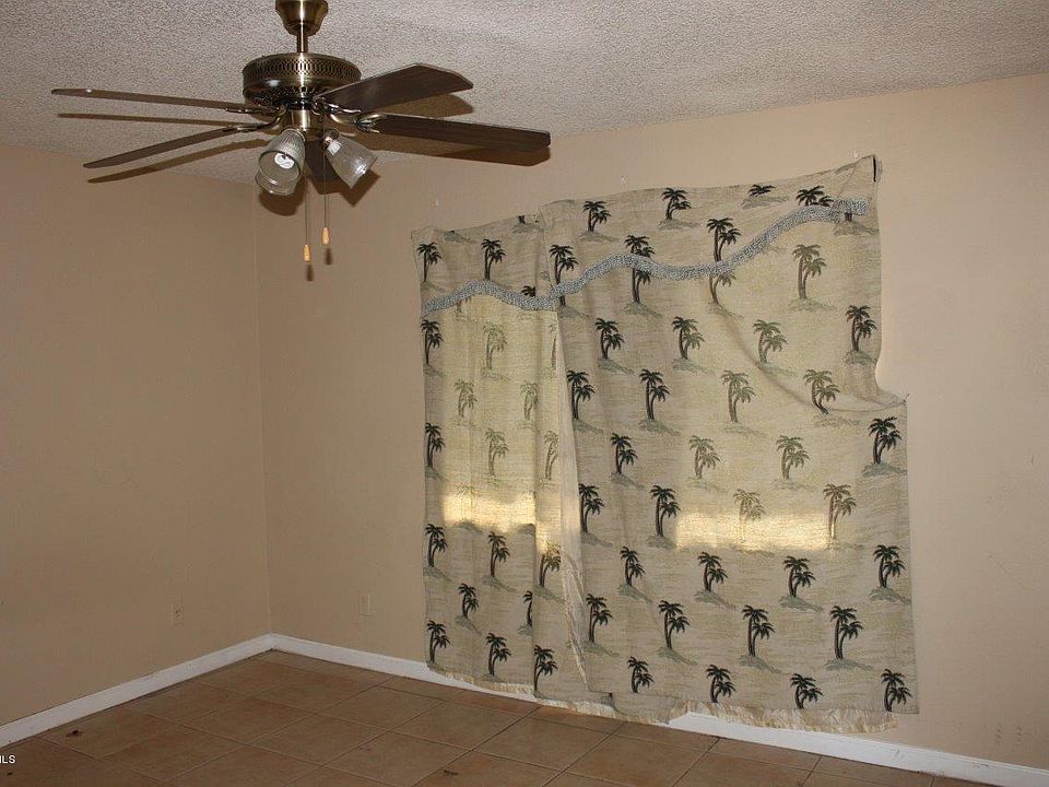 1st image of 7922 W Sells Dr