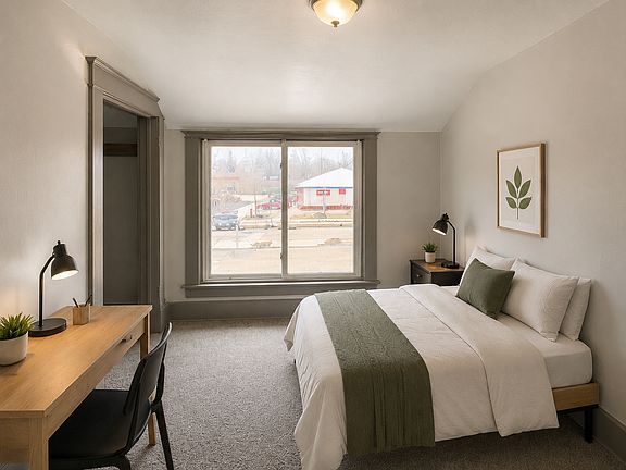 3rd image of 716 Broadway Ave N #2