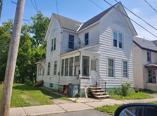 14 Veghte St, Johnstown, NY 12095