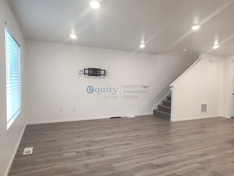 8710 W Cordero Dr #1 — Photo 3
