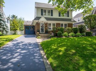 15 Jefferson St, Garden City, NY 11530