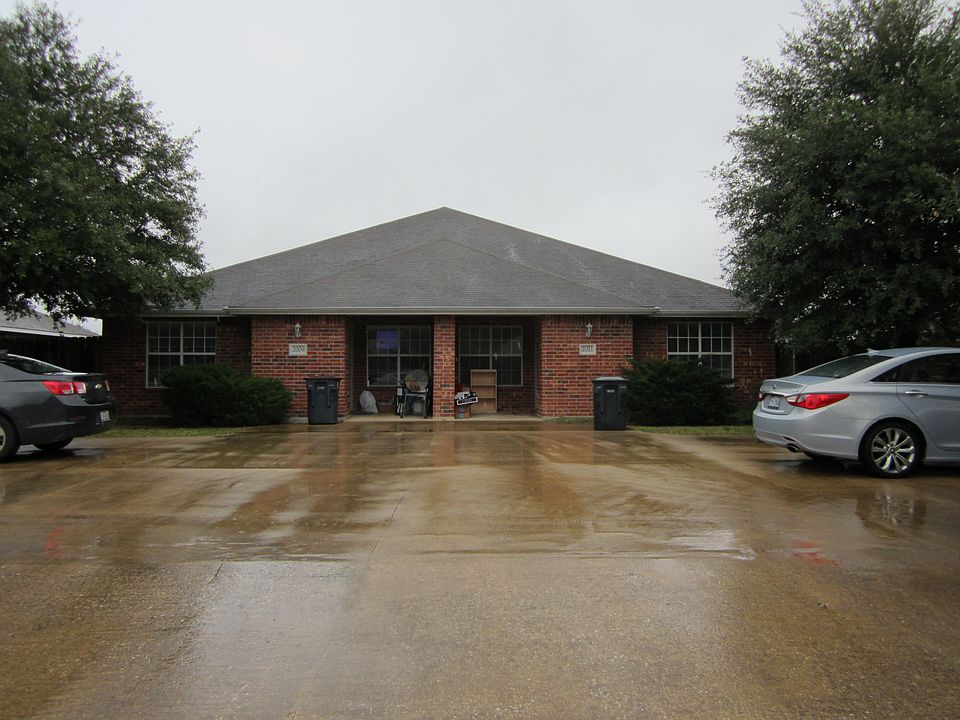 1st image of 2009 Legacy Ln