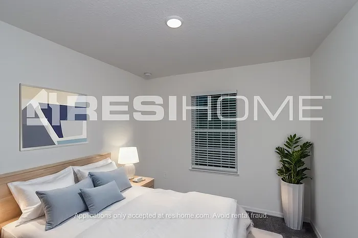 1426 Rila St SE — Photo 10
