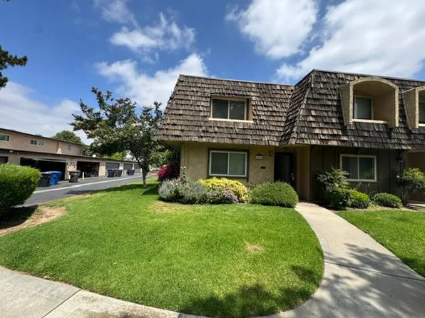 10570 White Oak Dr, Riverside, CA 92505