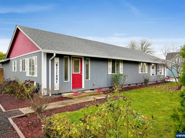 116 E 1st St, Halsey, OR 97348