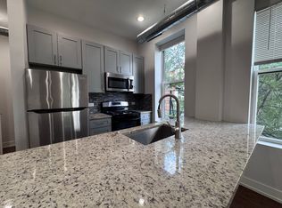 1446 W Erie St #3A, Chicago, IL 60642