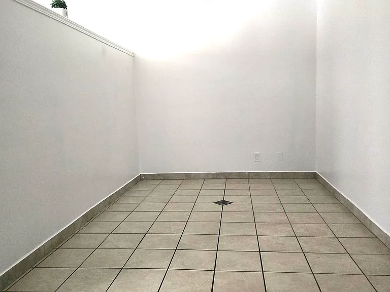 8545 Cedros Ave #1 — Photo 4