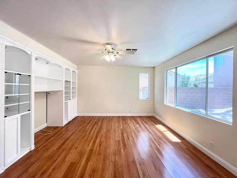 9891 Ridge Hill Ave — Photo 8