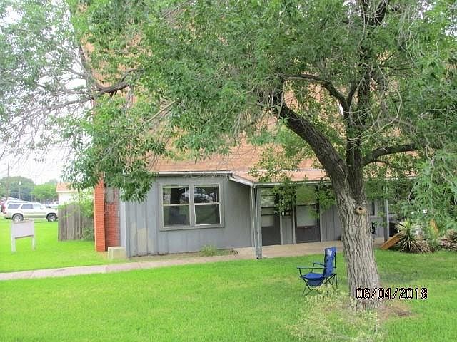 1st image of 2505 N Hickory St APT 1