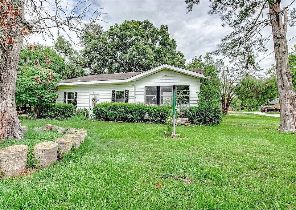 1602 W Blum St, Alvin, TX 77511 MLS 95619901 Zillow