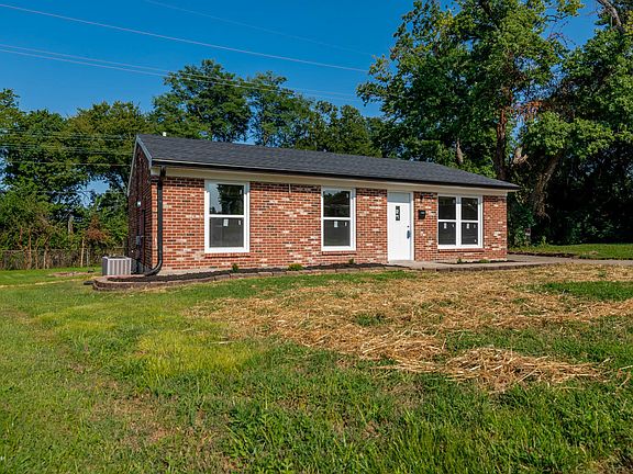 2nd image of 5502 Winslow Cir