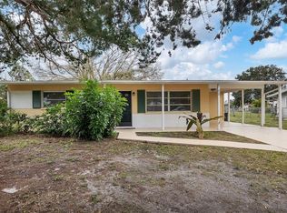 428 Center Rd, Venice, FL 34285