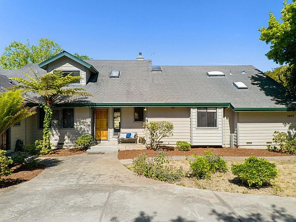 3rd image of 3833 Cherryvale Ave