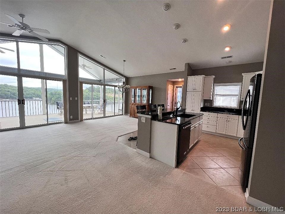 1st image of 941 Summer Place Dr Unit 5B