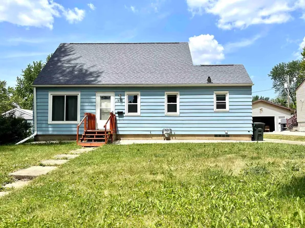 1427 Patton Ave, Waterloo, IA 50702