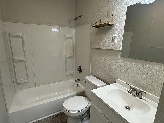 4th image of 1968 Clinton Ave #17214544