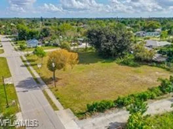 10670 Childers ST, BONITA SPRINGS, FL 34135