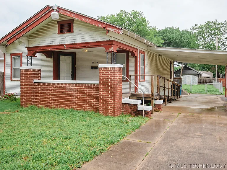 1119 S Florence Ave — Photo 4