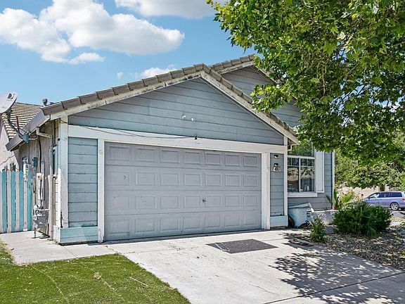 2nd image of 4807 Miramare Ln