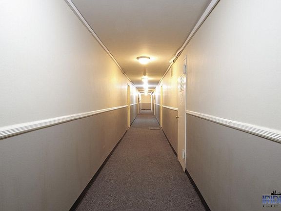 4th image of 245 S Harrison St #1BR
