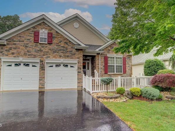 49 Wintergreen Drive, Manalapan, NJ 07726