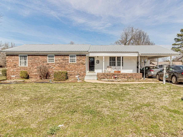 912 Lucien Ave, Corning, AR 72422